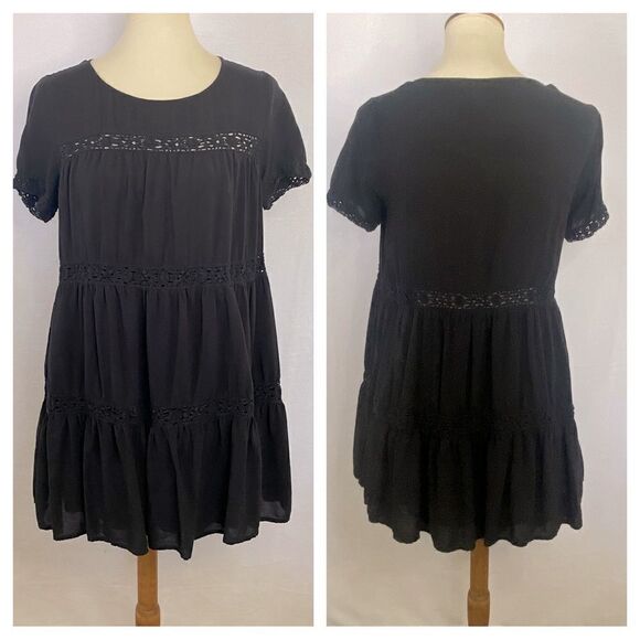 URBAN OUTFITTERS ALICE & UO ELEONORA CROCHET INSET DRESS - Picture 4 of 16